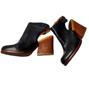 KORK-Ease black leather shoes Booties Tooled Wood Clogs Paris Platforms Size 11